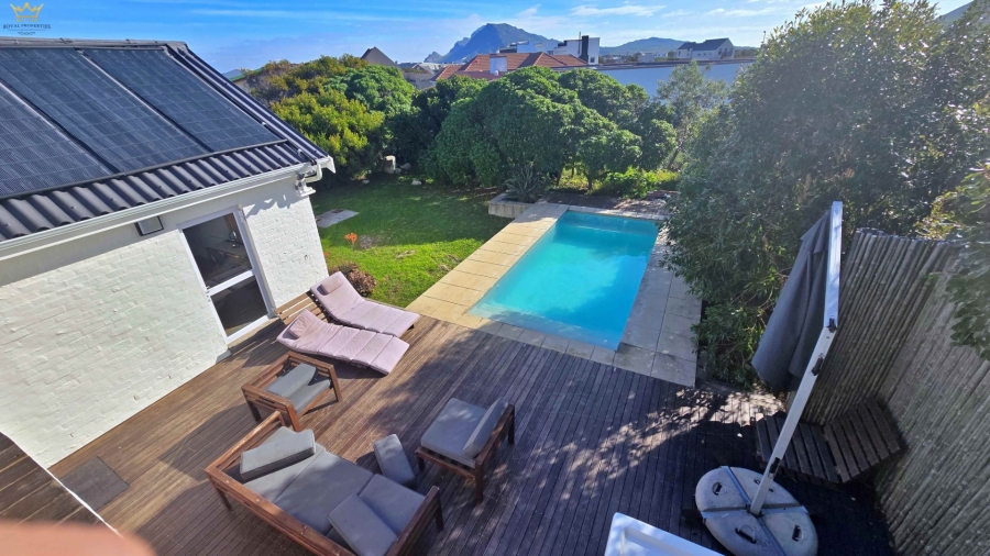 4 Bedroom Property for Sale in Bettys Bay Western Cape